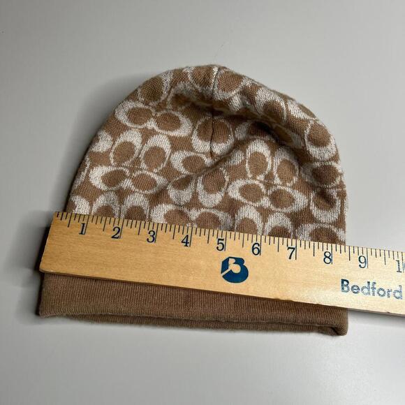 Coach Signature C Logo Beanie Hat O/S Merino Wool Blend Tan F56123 Women’s - Picture 2 of 4